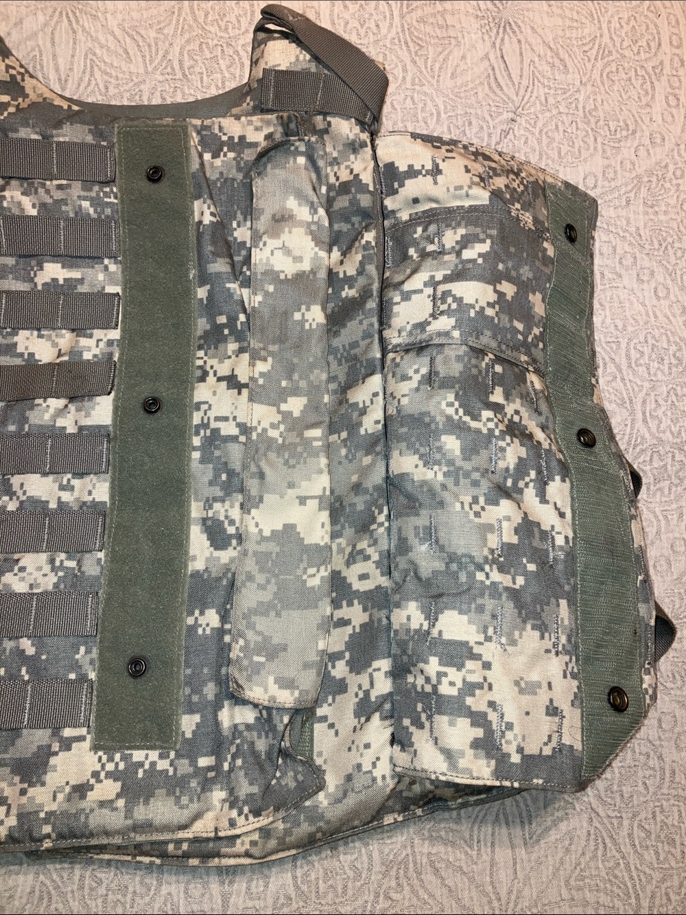 Genuine U.S. Army Interceptor Body Armor Vest - Picture 2 of 9